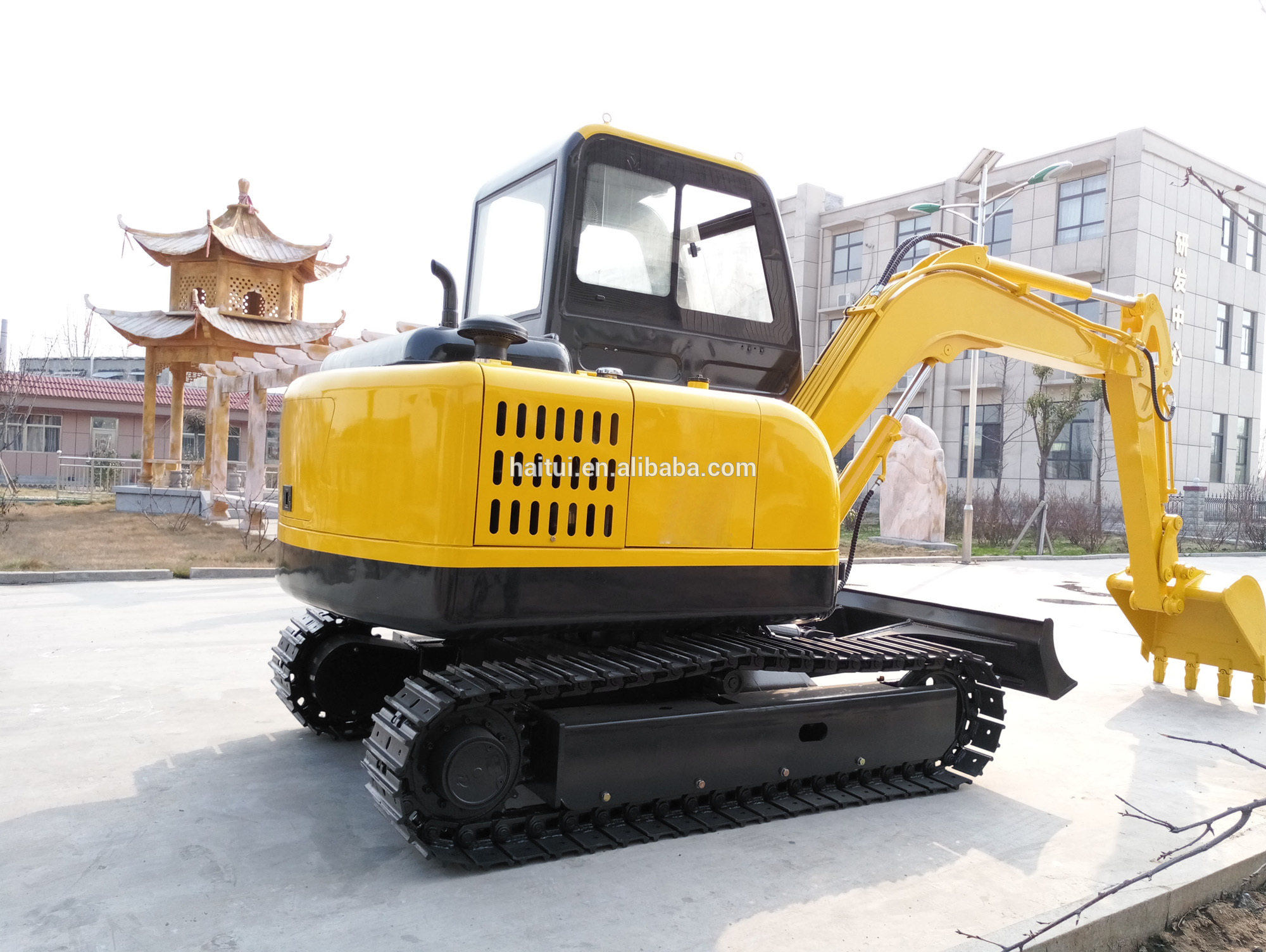 Vente chaude chinoise 3,5 tonnes mini-pelle remorquable Prices.jpg